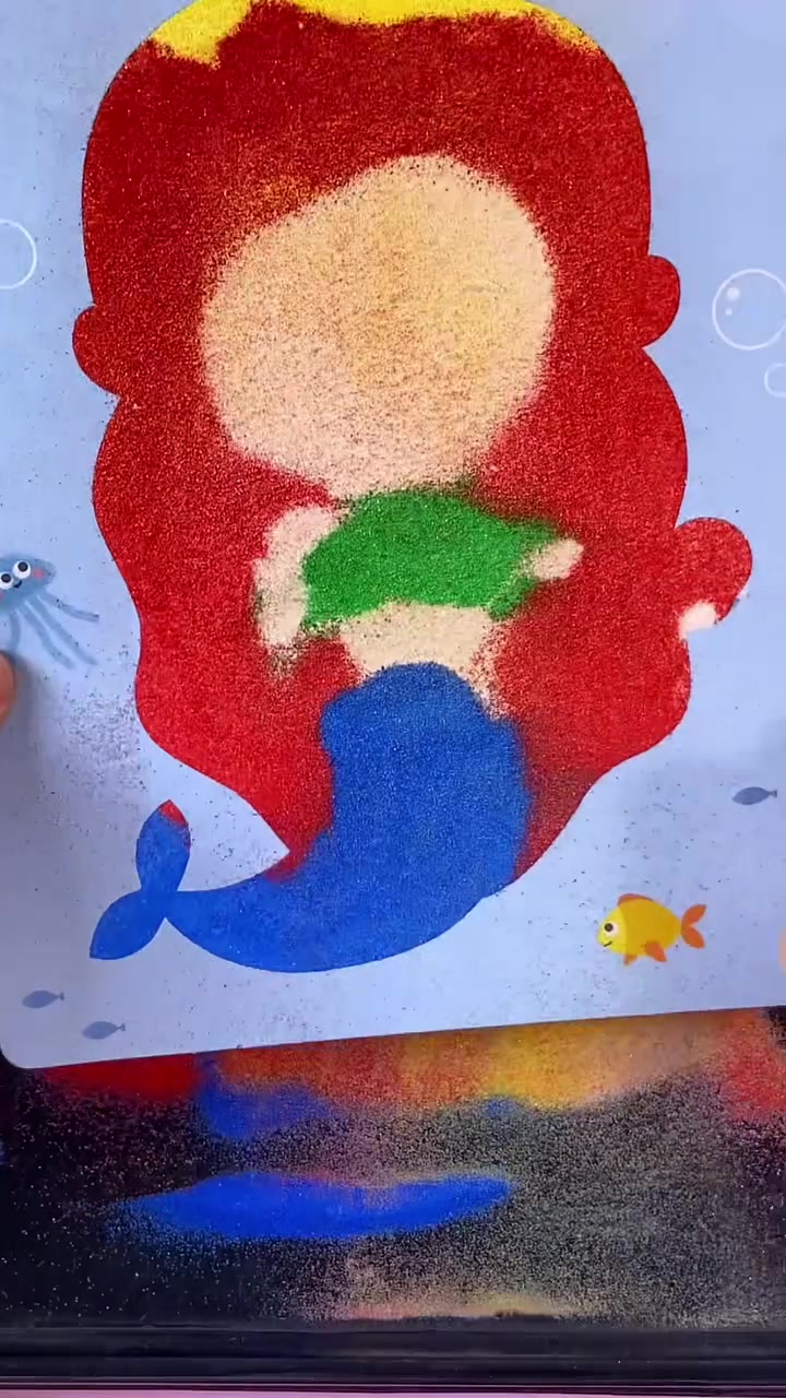 超大超厚的涂鸦画册 涂色送不脏手蜡笔 美人鱼公主小红帽