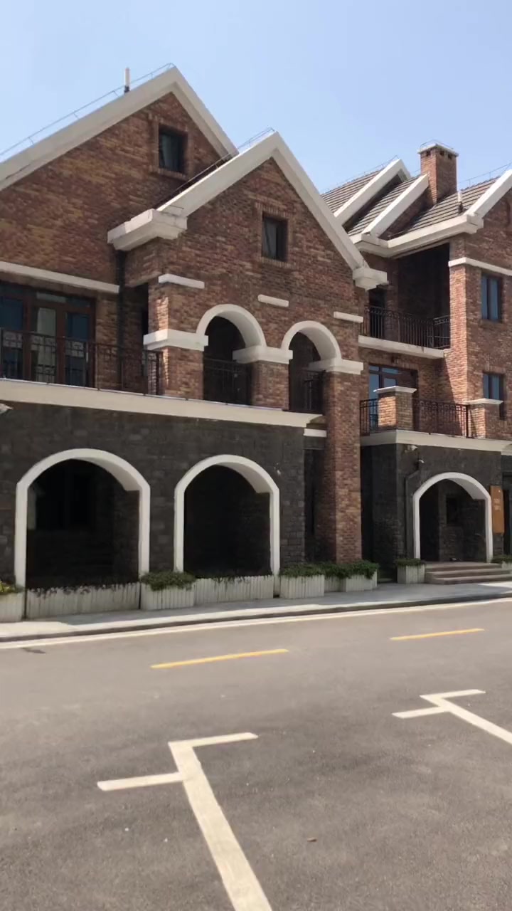一起来看看什么是商墅呢?