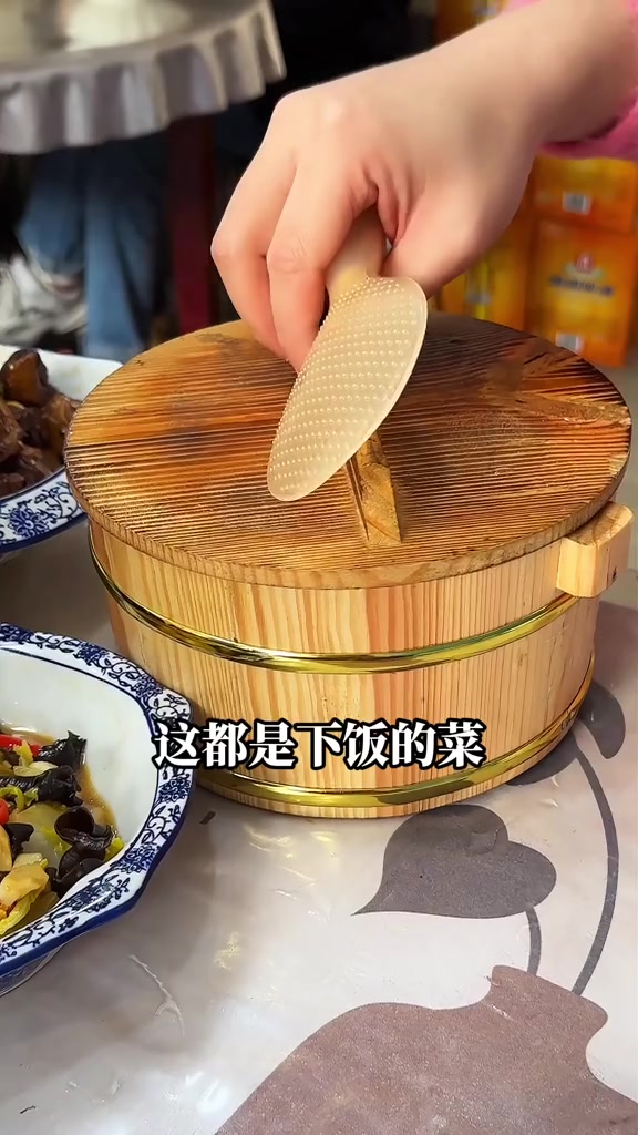 江西南昌,星级宾馆下岗大厨开的平价小炒,尝尝怎么样