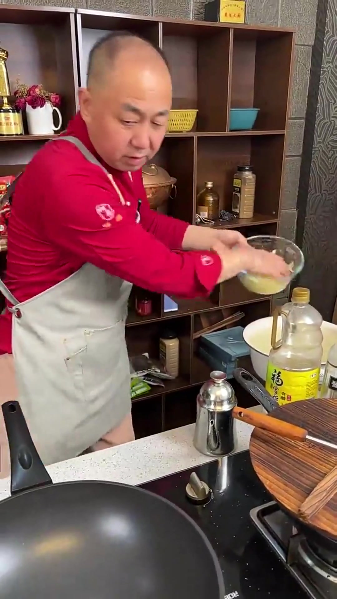 青椒土豆丝口感脆爽的秘诀!零基础家常菜,5分钟搞定超级下饭百吃不厌!