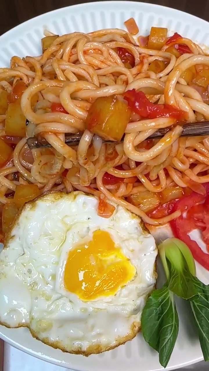 今天分享一道简单又美味的意式番茄拌面 拌面 拌面酱 餐饮人 餐饮创业 复合调味料