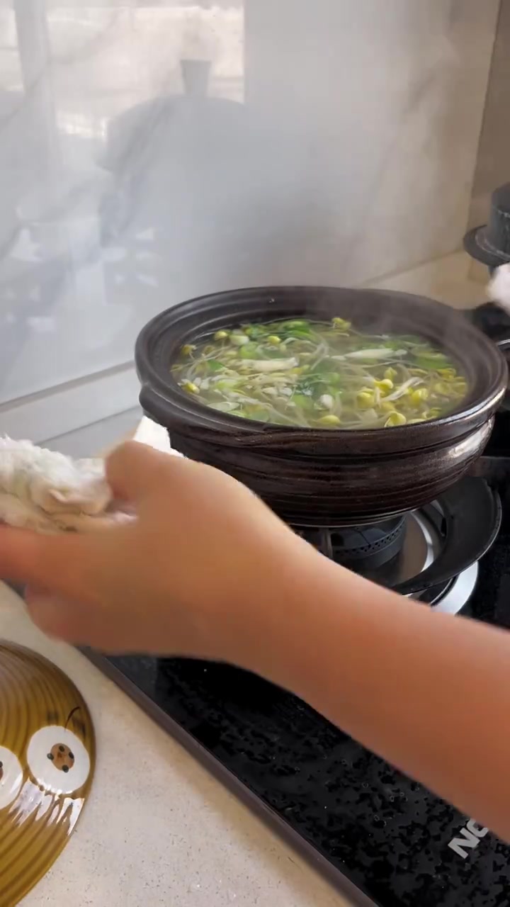 今天开始打理菜园子了,做个超简单的紫菜饭团