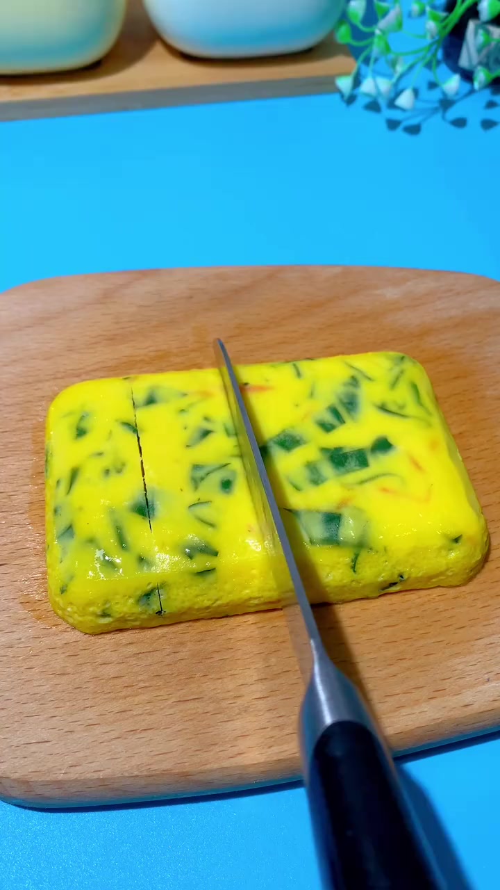简单搅一搅,蒸一蒸,就可以做软嫩营养的鸡蛋糕,快给孩子试试 宝宝辅食 宝宝爱吃 做法简单又