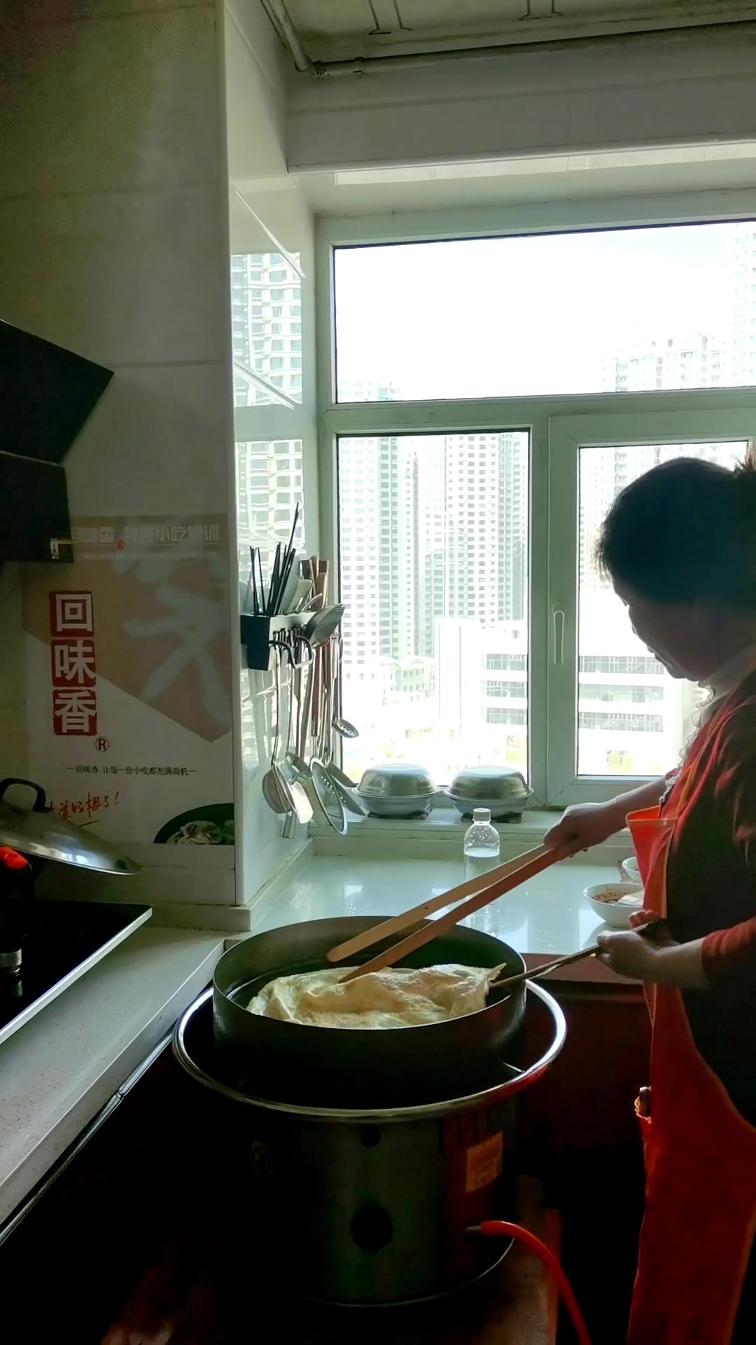 【大师亲授】土家酱香饼千层饼葱花饼香酥牛肉饼技术培训财富无忧