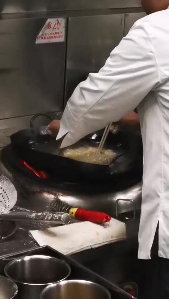 深度解密饭店大制作松鼠金桂鱼的详细教程!