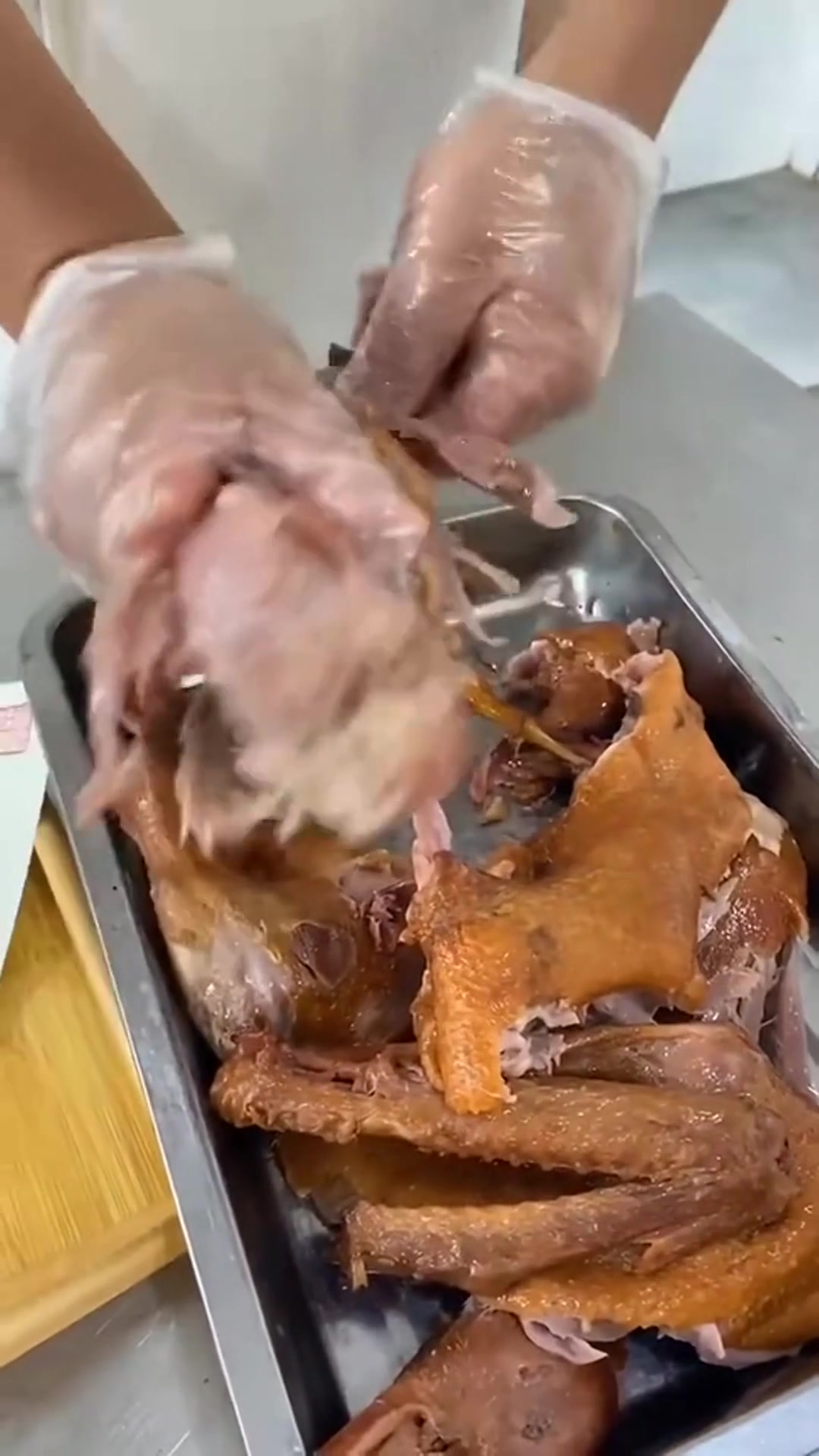 美食教程:秘制招牌熏大鹅教程,真材实料才能做出好味道,酒店里的招牌菜