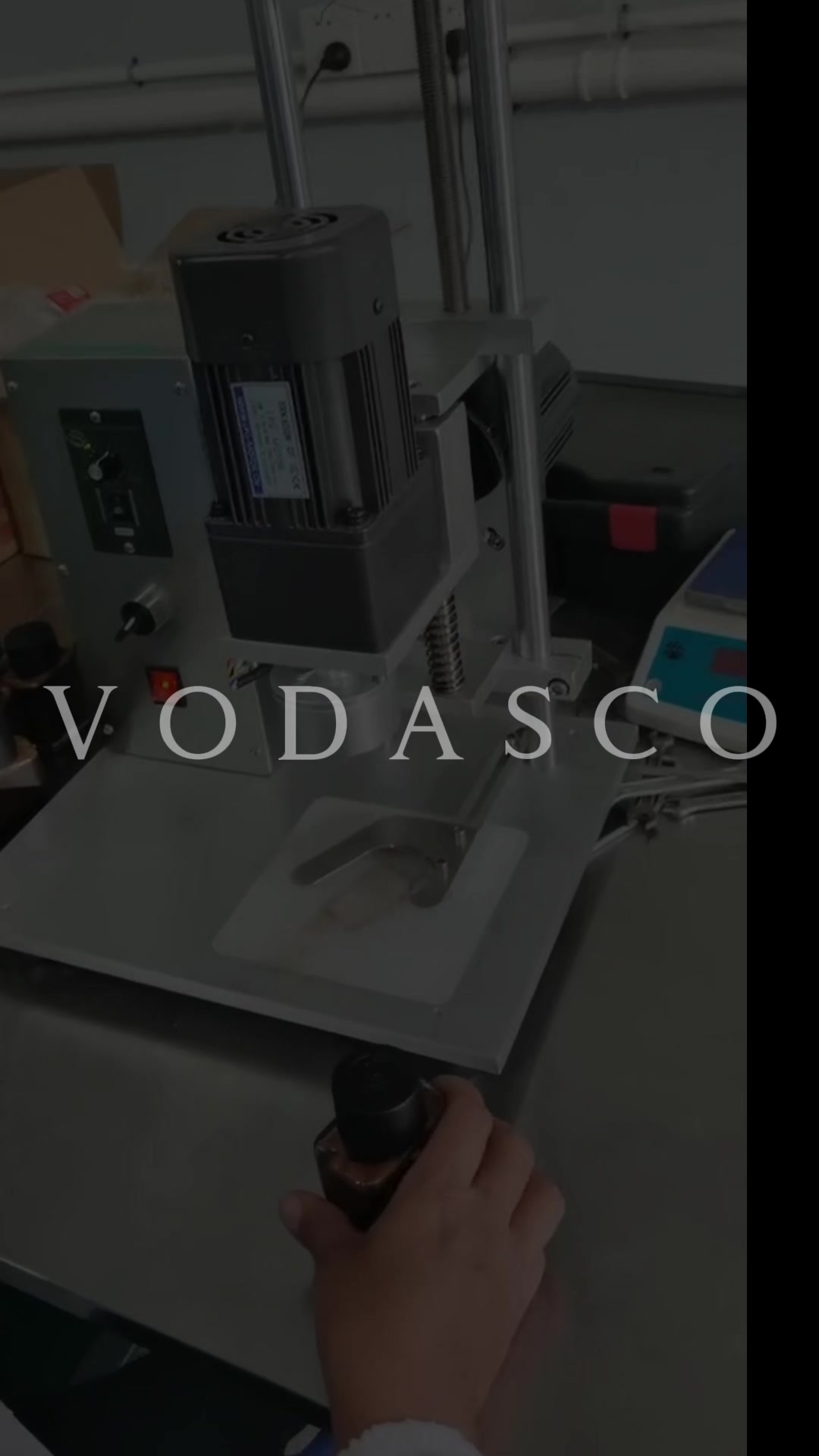 全套浓缩梨膏加工机器 黄梨膏熬制加工设备 瓶装秋梨膏灌装机器