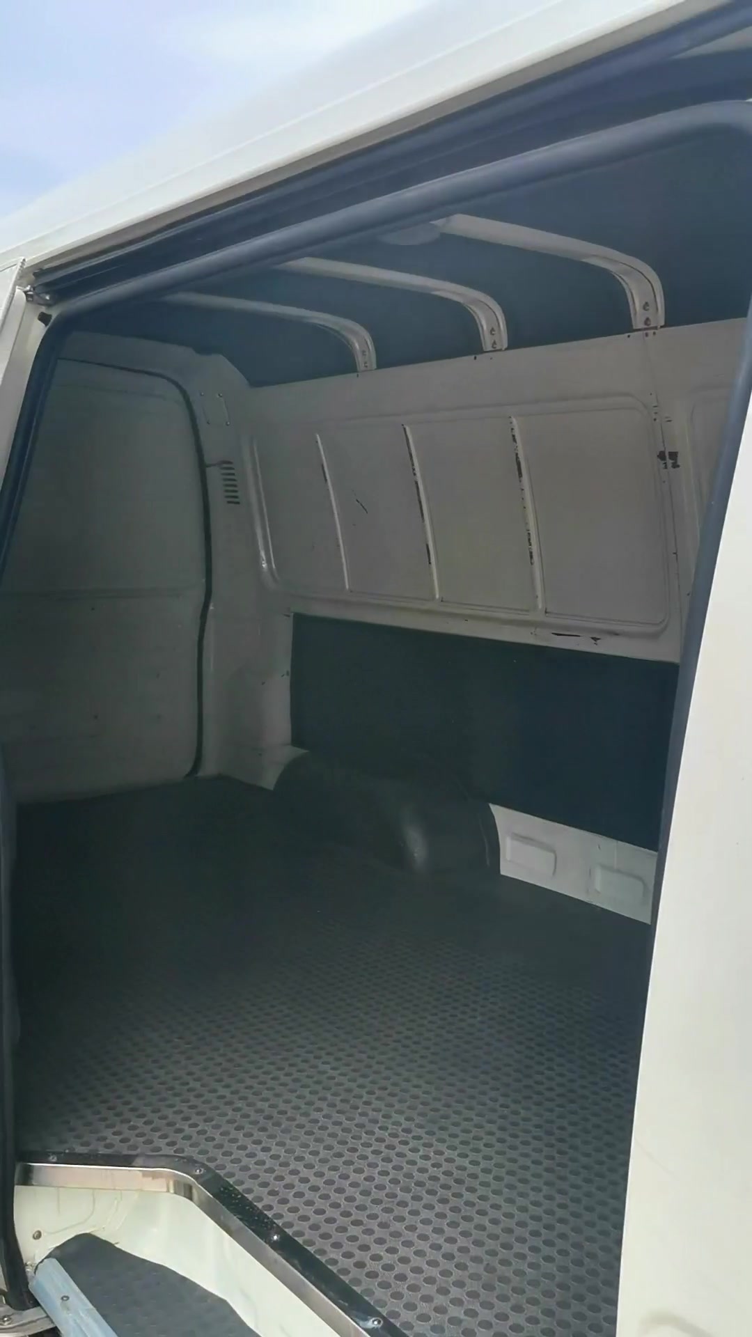 金旅大面包车,宁德50.23度,重庆二手新能源货车