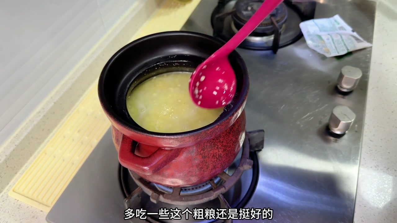 第60天早餐小米麦片粥和鸡蛋