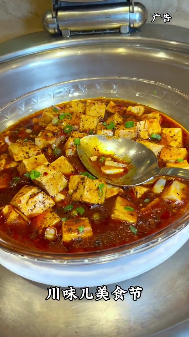 天伦松鹤大饭店客房和自助餐新团购 坐落在王府井的天伦松鹤大饭店酒店客房和自助餐又上新团购啦