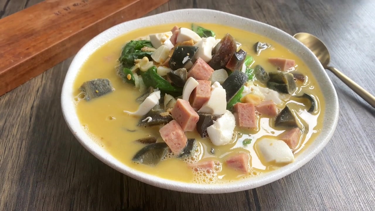 宜喝宜吃,肉蛋菜都齐全的——双蛋菠菜汤