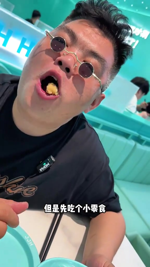 季季红火锅 8090后你们还记得你的第一餐季季红是在哪里吃的?季季红火锅 火锅约起来 鹰潭