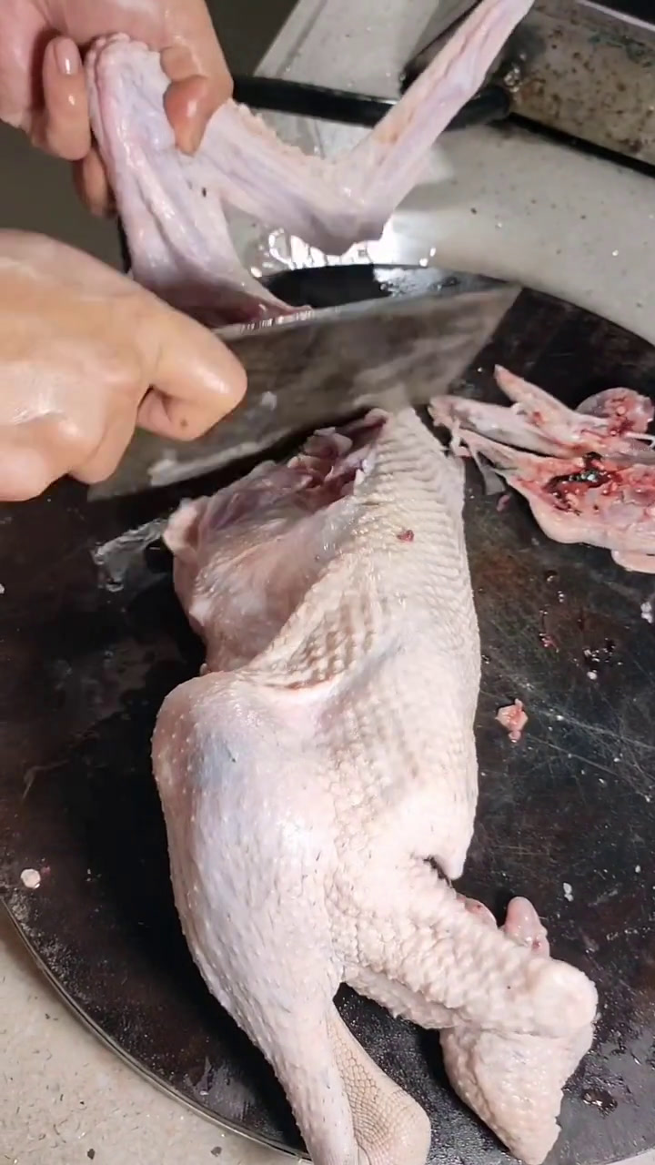 广东非常火爆的火焰醉鹅是怎么做的 大厨公开分享做法#粤菜美食#