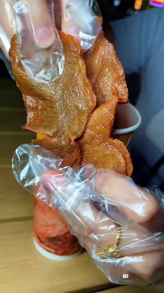 绝味鸭脖 爆好吃够绝味、晒出你的爆耐撕、爆耐撕绝绝脂大刀肉片、这一杯不一样、初夏的第一顿夜