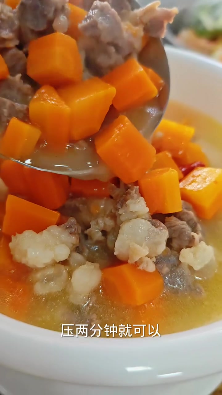 大块牛肉炖萝卜 能喝汤的原汁原味