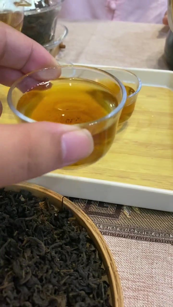 这个麻柳叶做成的茶冲泡非常清甘 茶 麻柳茶 潮汕青草 潮汕青草文化
