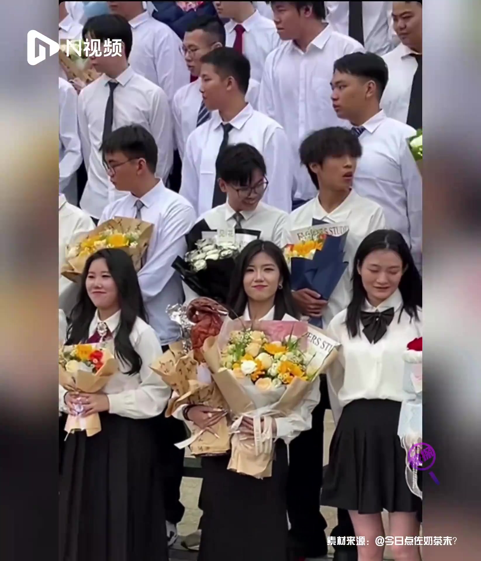 毕业照现场出现“烧鸭花”,“老广”的DNA动了