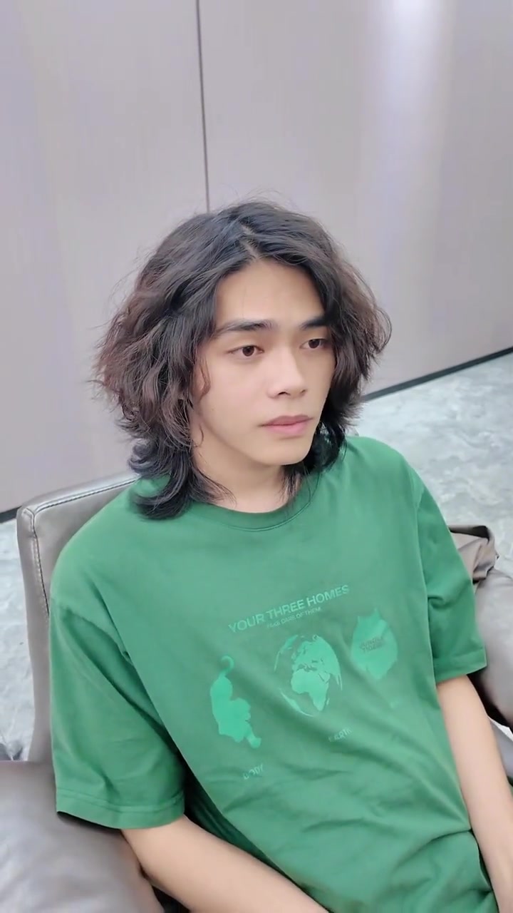 男生留长发 发型重点在这里 快看你留对了没 男生烫发 长发男生 日系发型 男生 发型