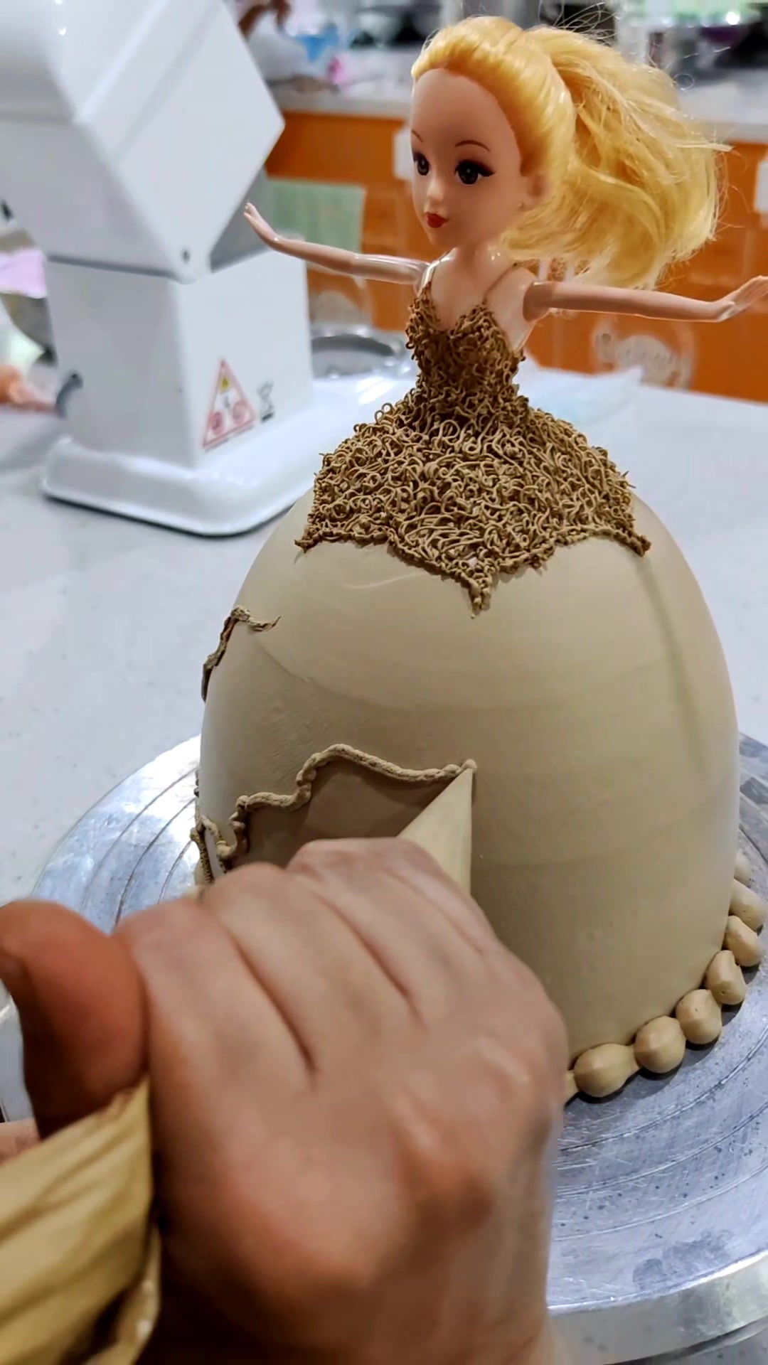 芭比娃娃奶油蛋糕