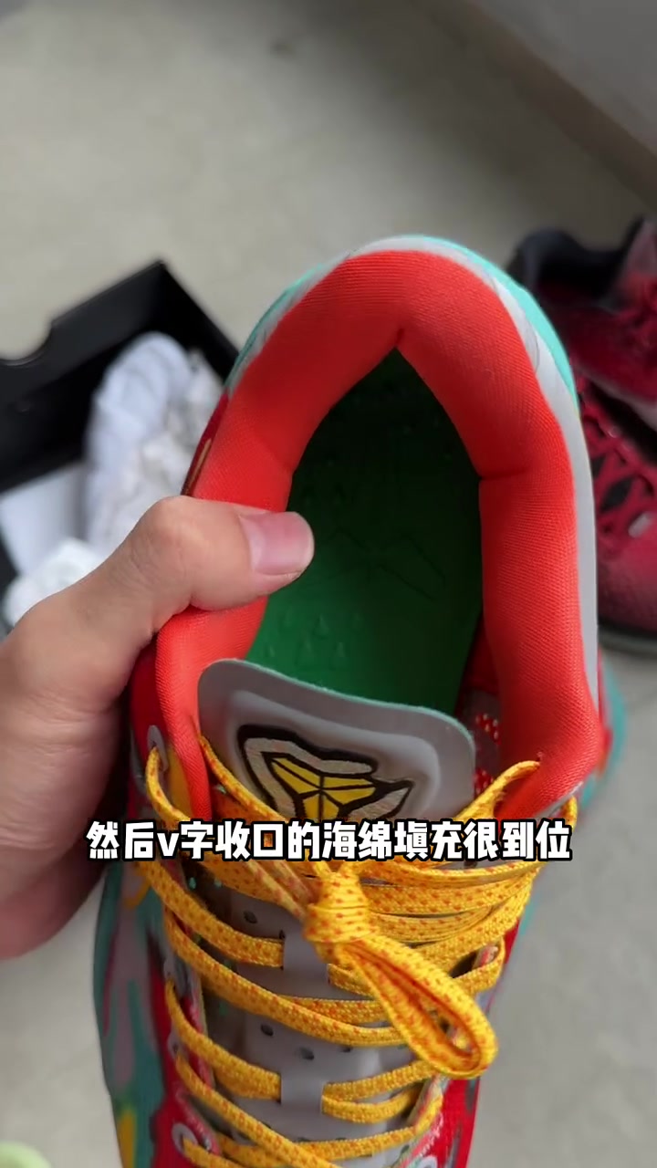 科比8VS科比6,谁的配置更强?