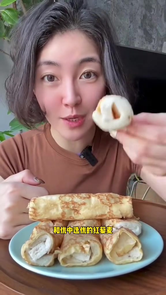 卡尔顿家新出的奶皮藜麦卷,奶香十足,松软香甜,特别适合早八人喝学生党。真是百吃不厌!奶皮藜