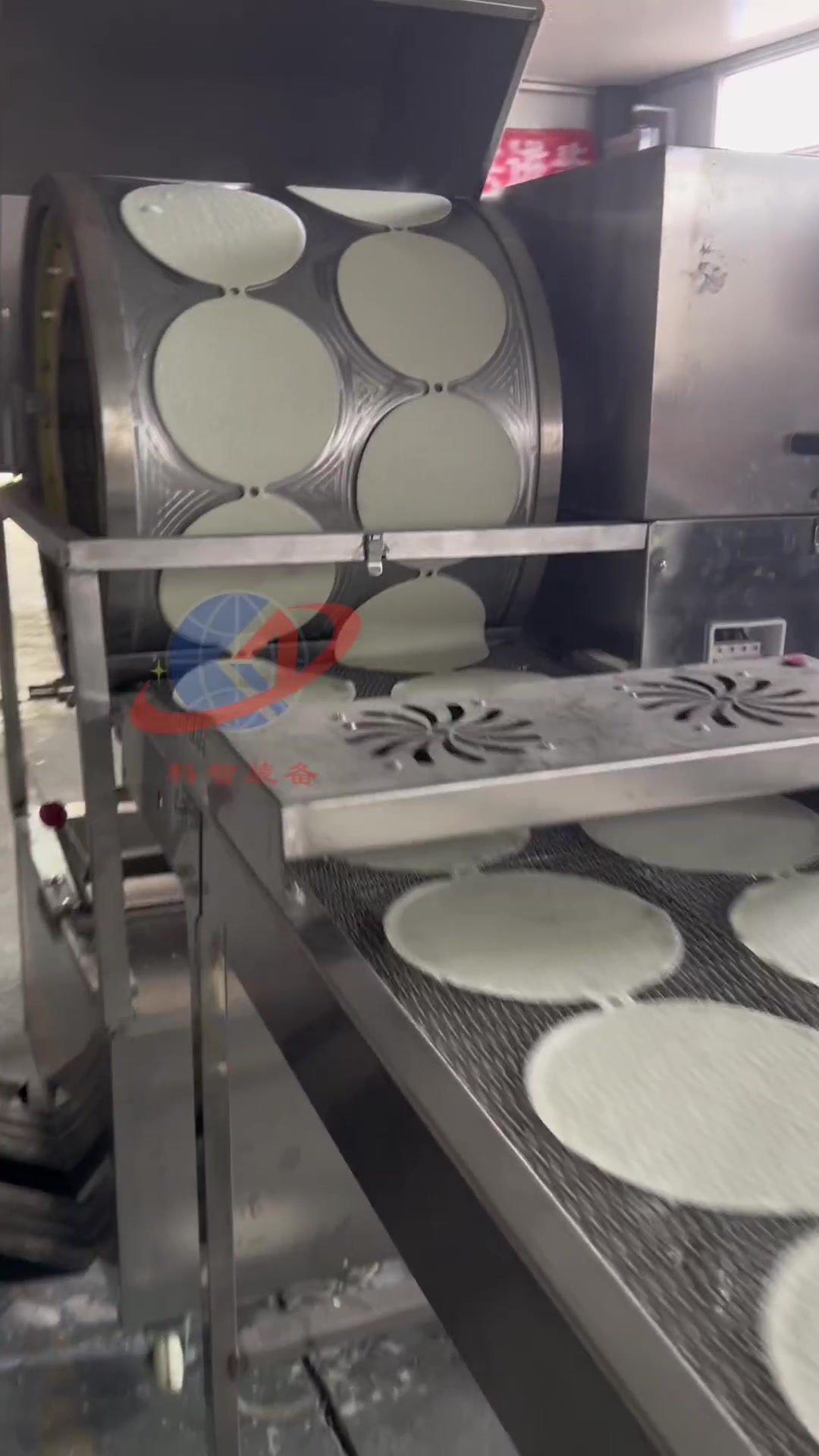 全自动一机多用春卷皮机千层蛋糕皮机毛巾卷蛋皮机