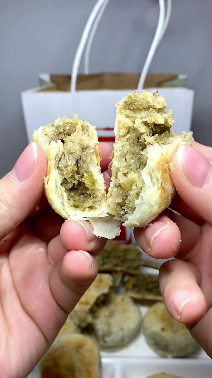苏顺成绿豆饼,现在团购7.6十个!