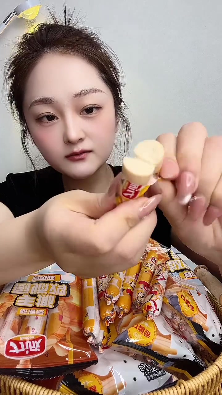 低脂鸡肉肠,减脂期也可以吃,味道鲜美QQ弹弹的,真的非常不错