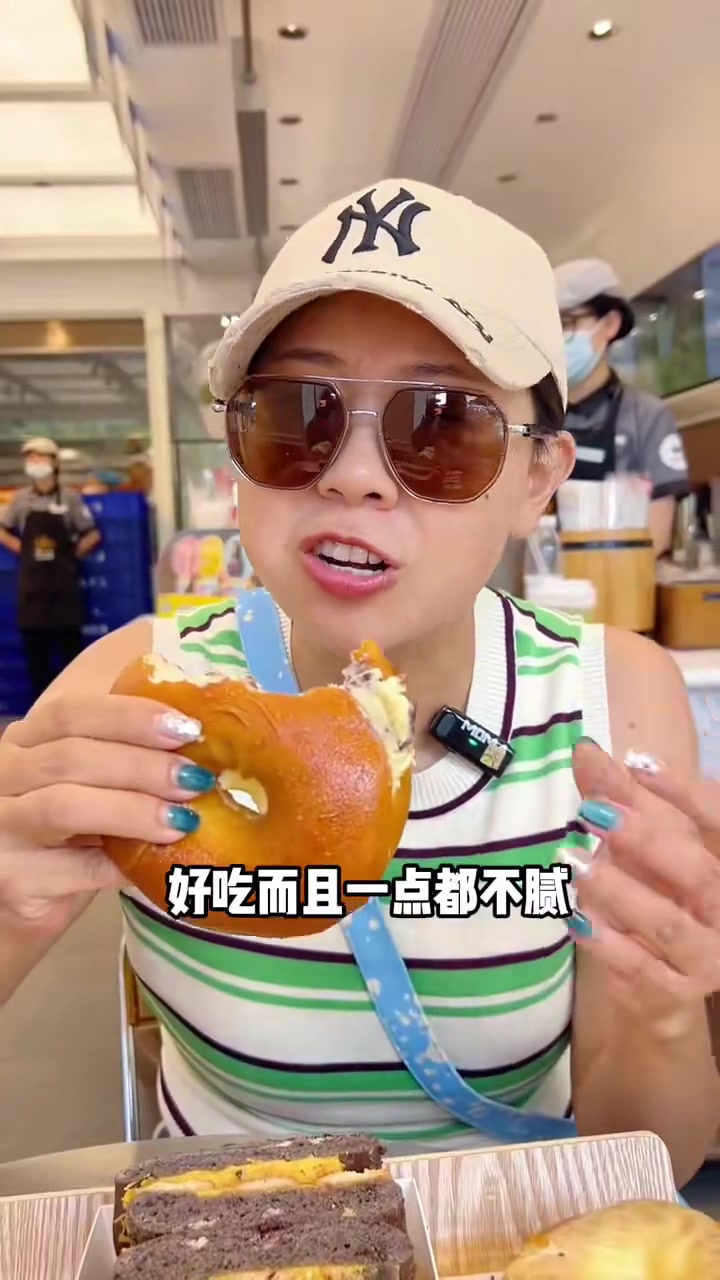 山东媳妇在六安:入口即化的,轻盈又细腻,一口就知道是动物奶油的口感哦!(6.17公园悦府店