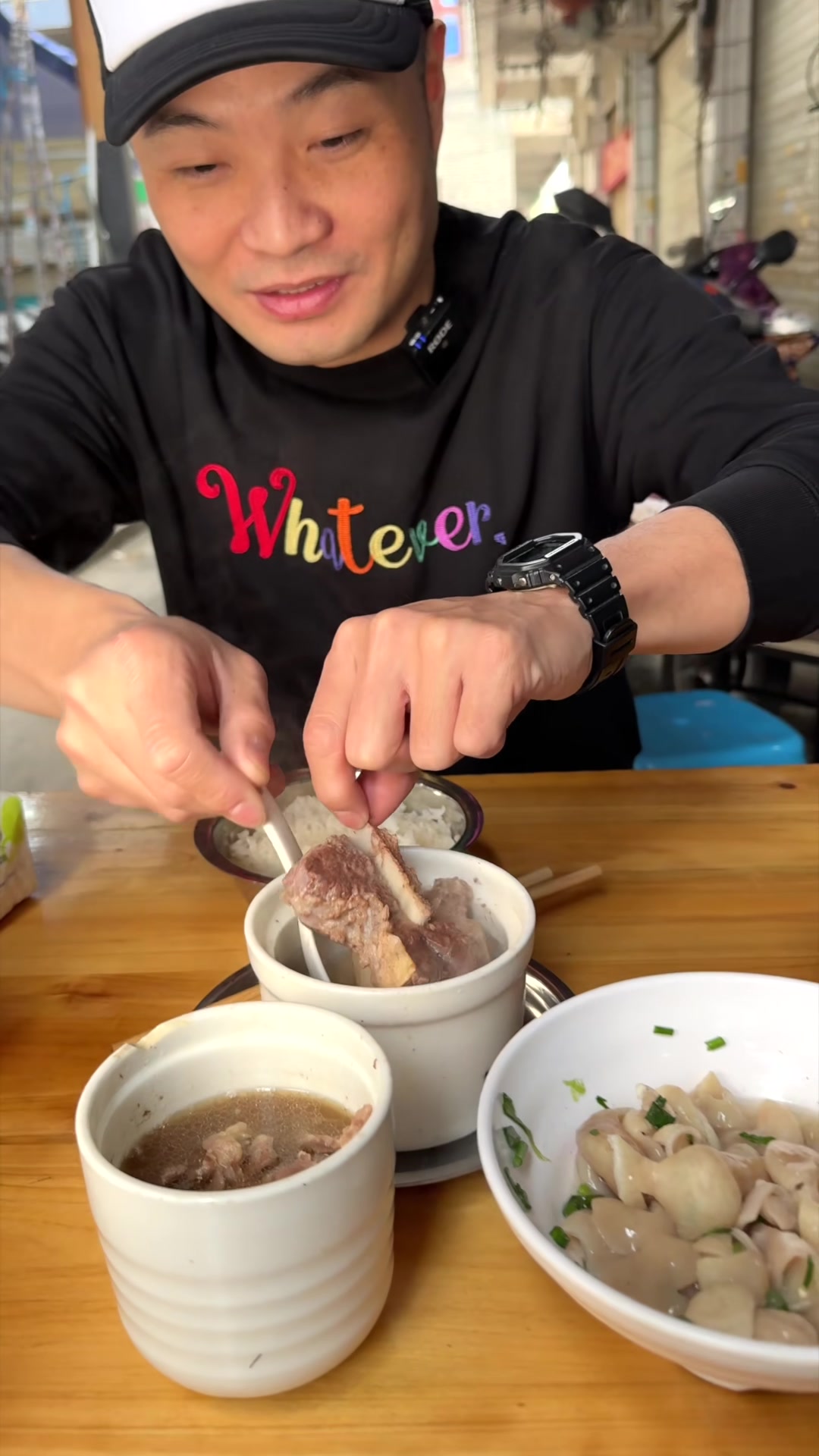 村子里的小吃店,老夫妻在经营,食材新鲜,价格实惠,牛杂做的比炖罐好!福州美食 跟我来探店 