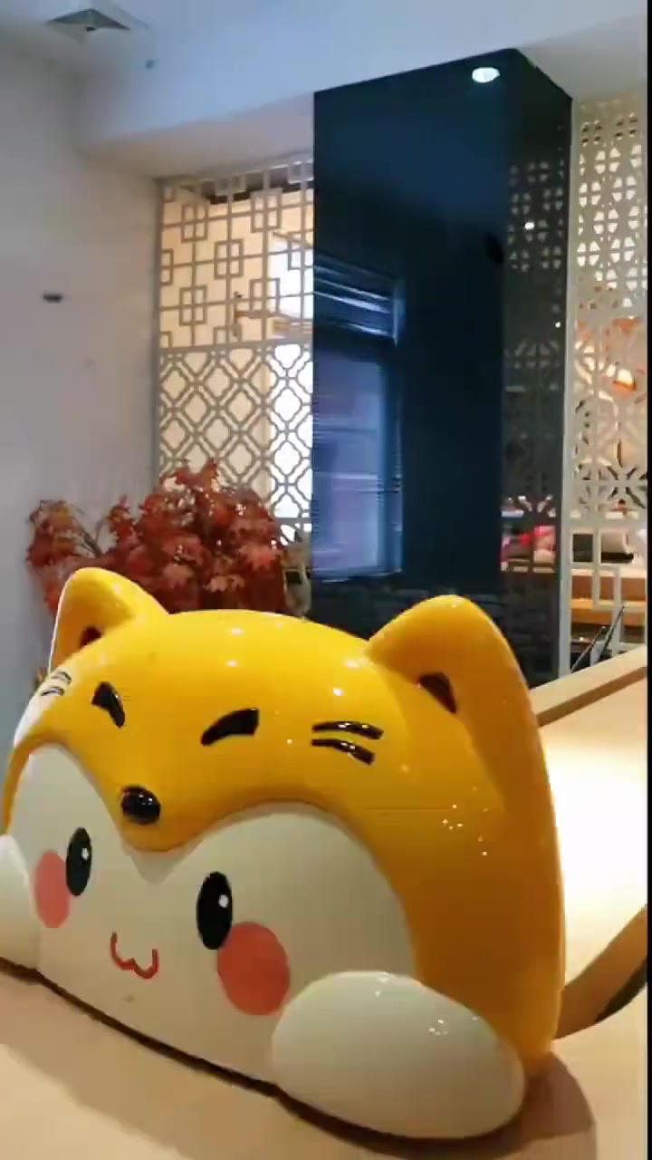 智能送餐回转寿司设备,旋转小火锅设备,车模可定制,款式多