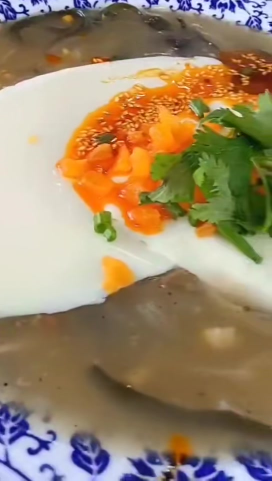 白白嫩嫩爽滑鸡汤豆腐脑,吃一口就忘不掉,搭配各种主食均可