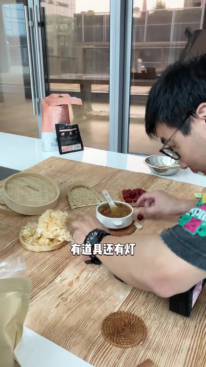 曼玲粥店新品敲定后会做些什么?