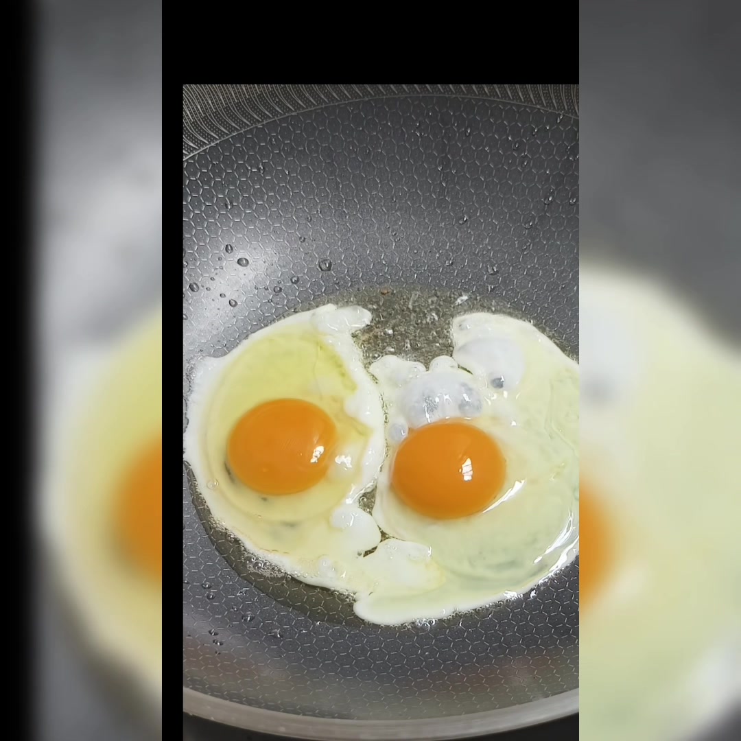 广东大厨煮汤面!