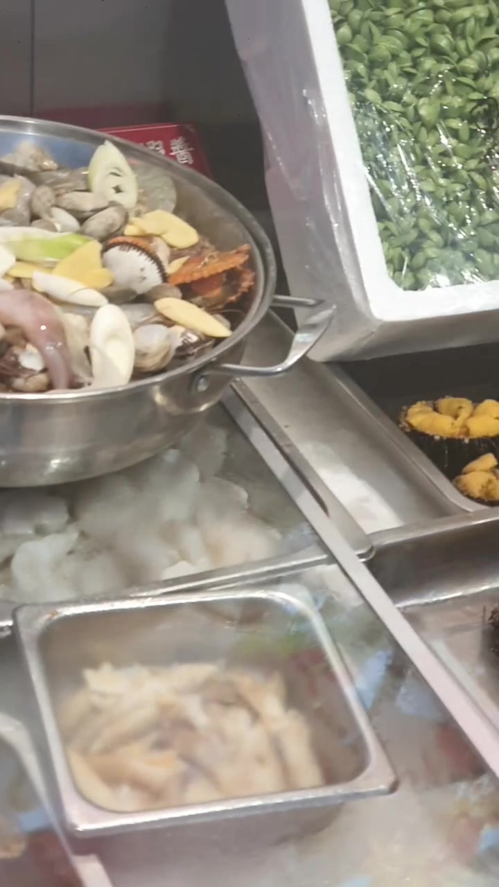 海肠水饺,大连一绝!今天请朋友们和我一起到日丰园品尝美味的海肠水饺
