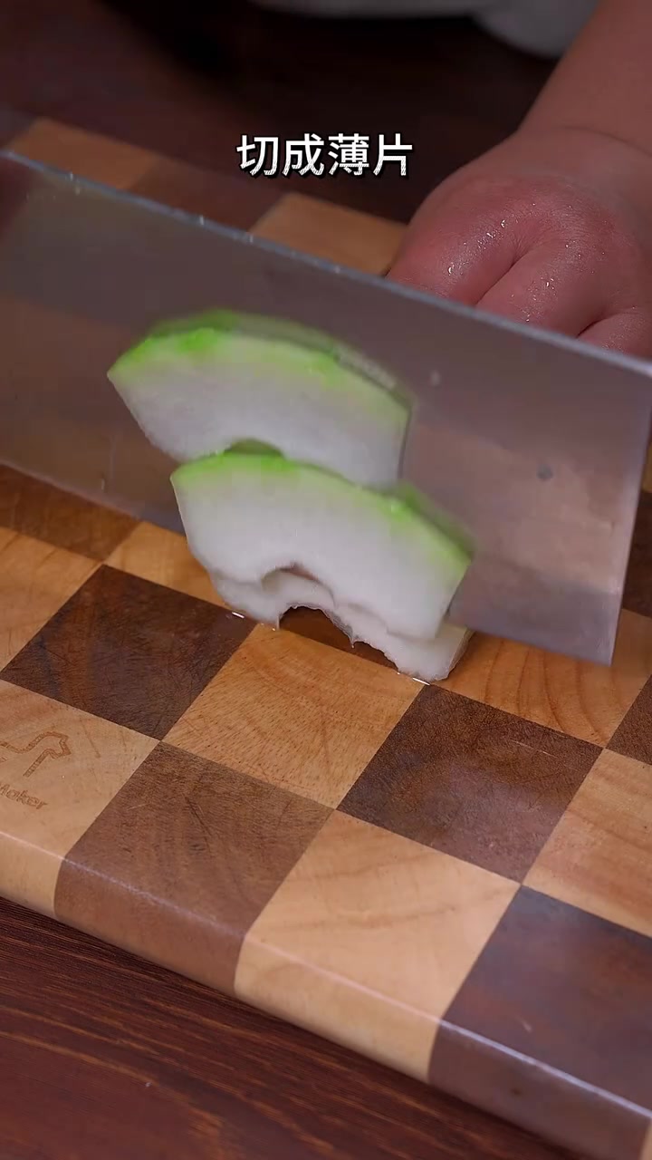 炎炎夏日 喝上一口这个冬瓜肉丸汤 鲜美爽口 太过瘾了