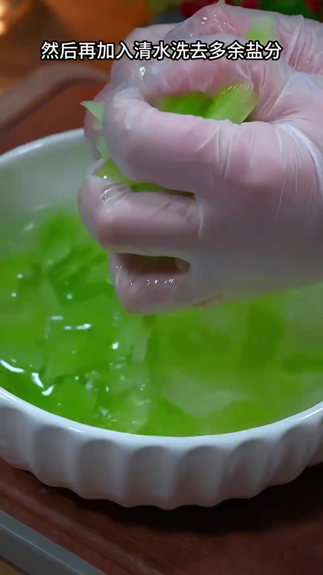 做这个炒青笋的做法交给你了,十分下饭好吃