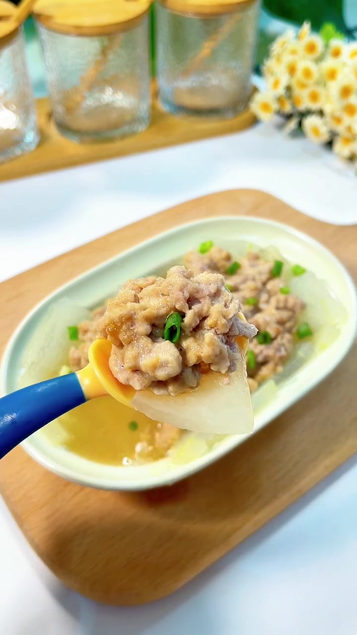 12月龄宝宝辅食|肉沫蒸冬瓜 这样做出来的猪肉软嫩鲜香又多汁,搭配冬瓜清甜又好吃 宝宝辅食