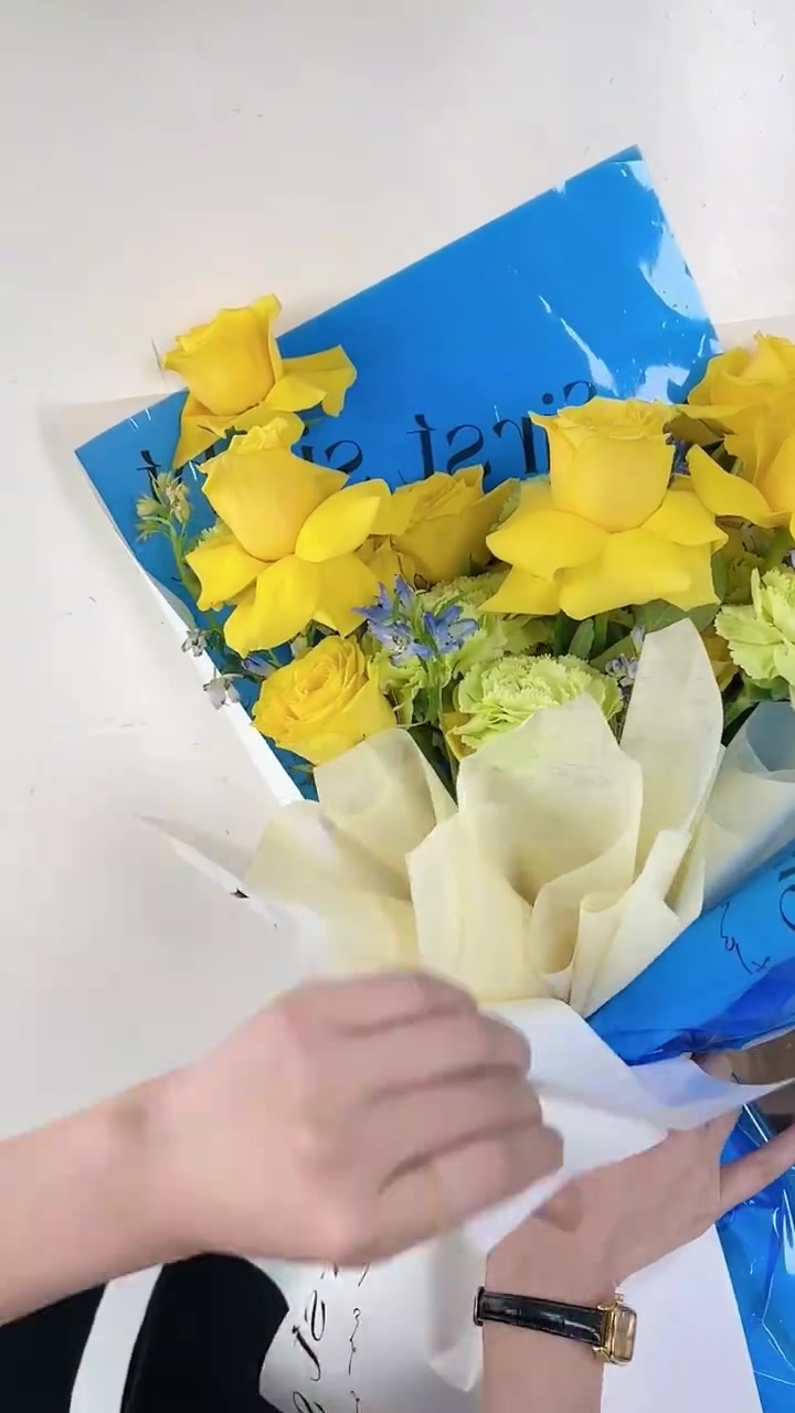 开花店学习半开放花束教程花艺师培训花艺培训花艺培训开花店培训鲜花课程花艺课程零基础花艺培训
