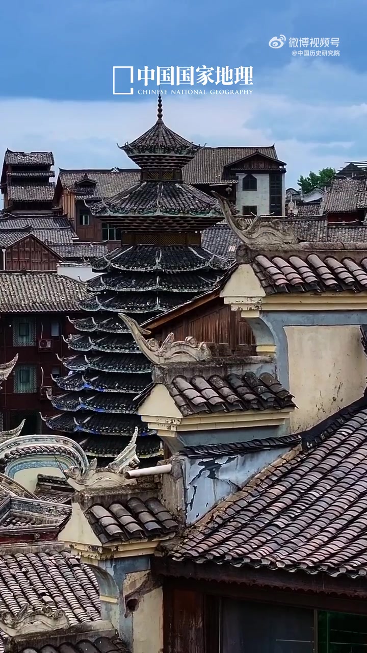 「贵州的这个宝藏古镇太低调了」下司古镇地处贵州黔东南,素有“天造山水,人文下司”的美誉。这