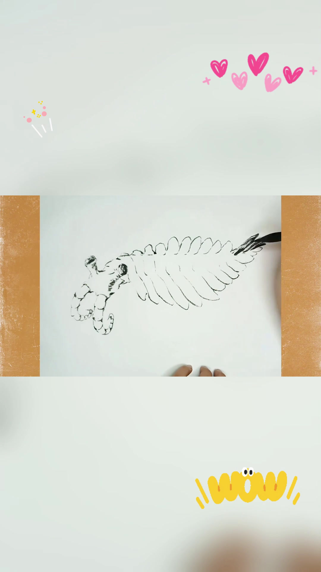 水墨画中的独特创意:古生物奇虾的描绘