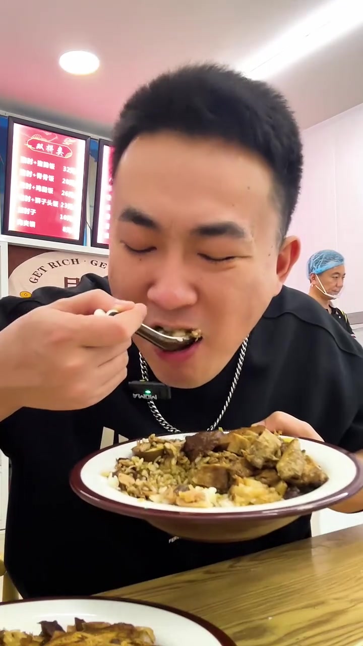康平发现贼香的卤肉饭,鸡腿饭猪肘饭团购特别合适,猪蹄东坡肉肉夹馍各种卤货全都有!