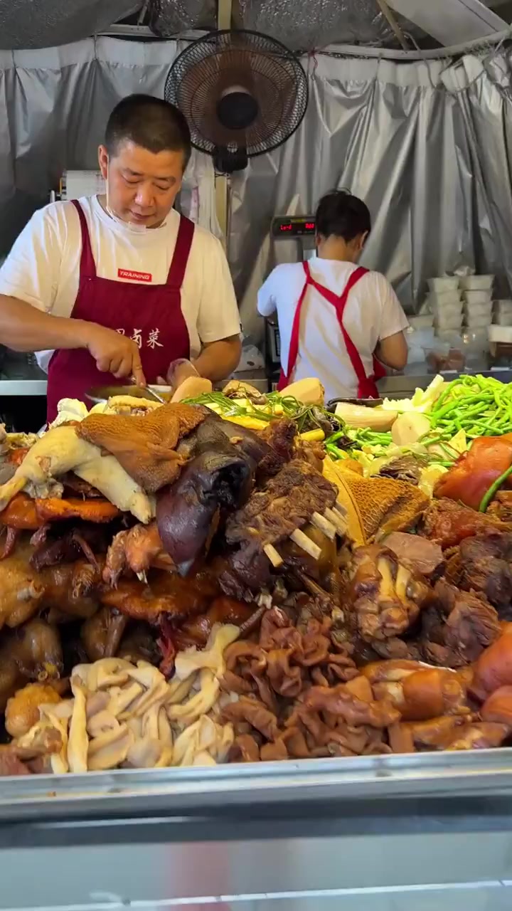 重庆街头的摊摊卤菜,什么菜都有!