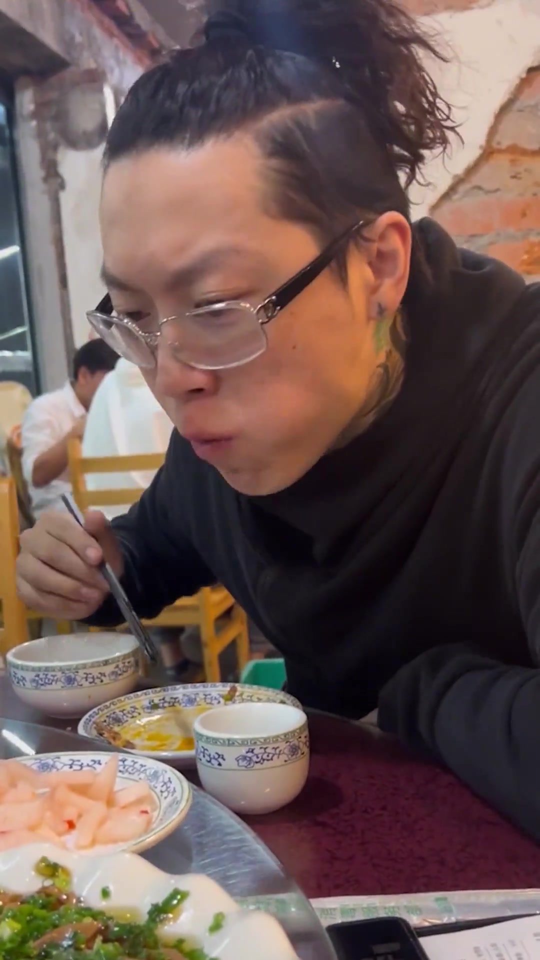 我觉得这家餐厅是来成都必来的川菜餐厅!