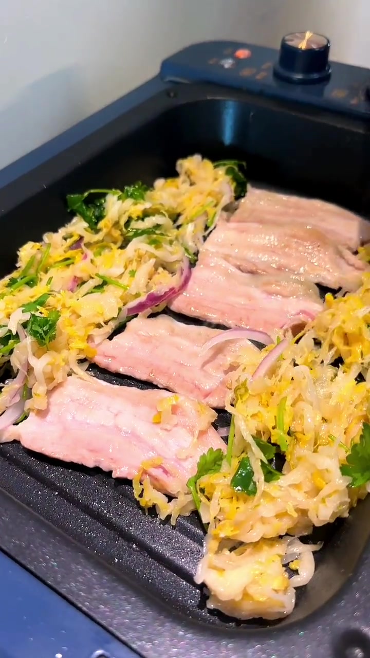 酸菜五花肉 烤串 烤鸡爪 你选哪一个?