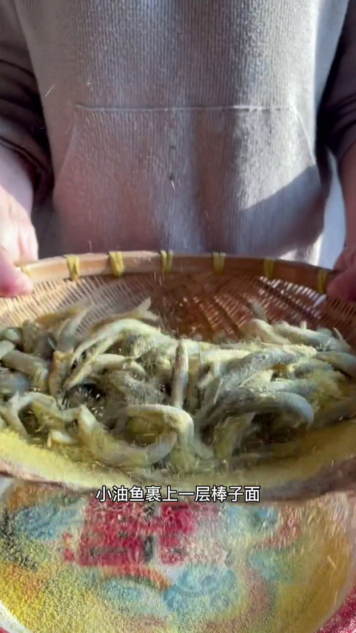 咸菜和小鱼,看似毫无逻辑的食材