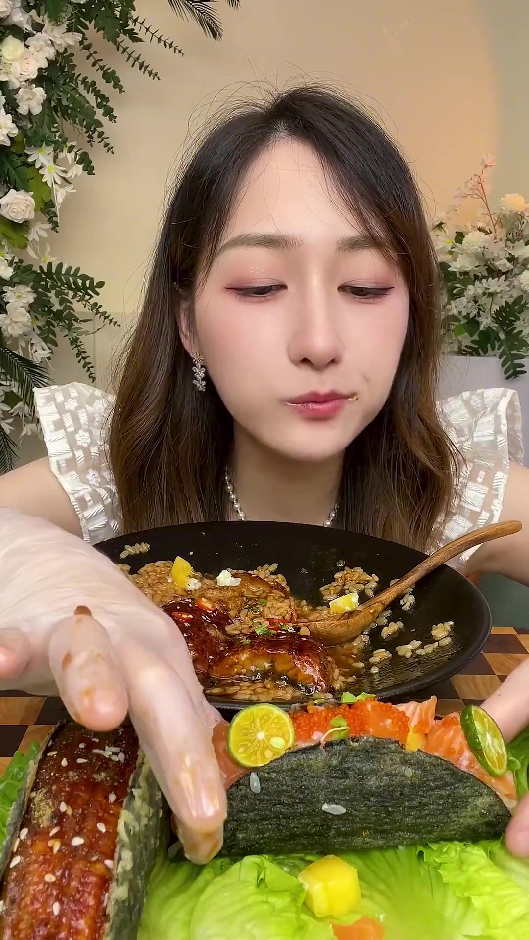 没有人能拒绝鳗鱼鹅肝烫饭~
