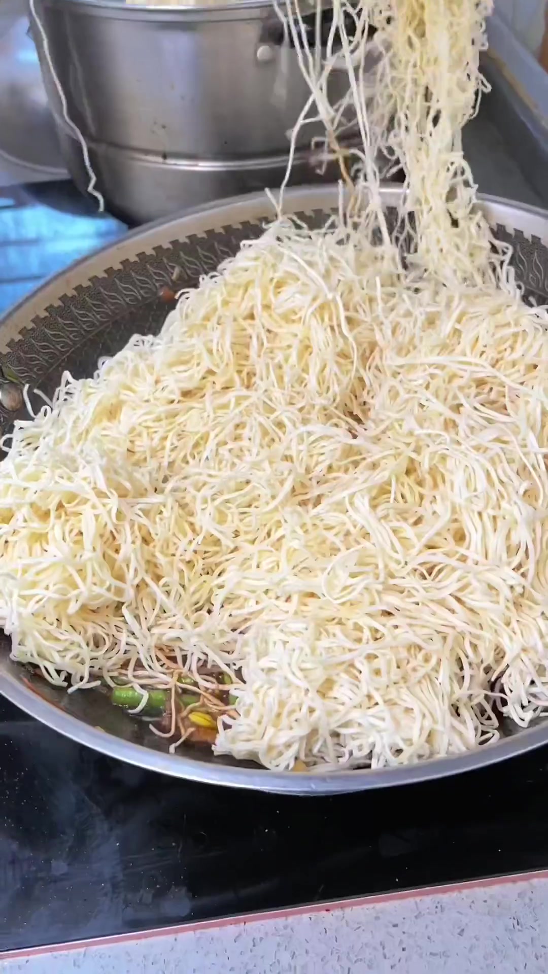 今天做了李同志爱吃的我们河南蒸面,真好吃,做法简单