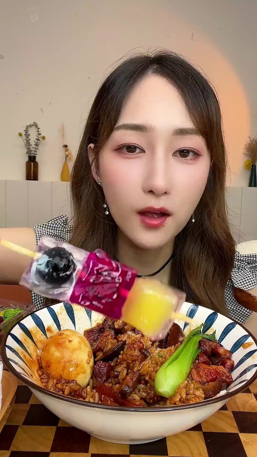 豪华卤肉饭配上〝隐藏菜单〞