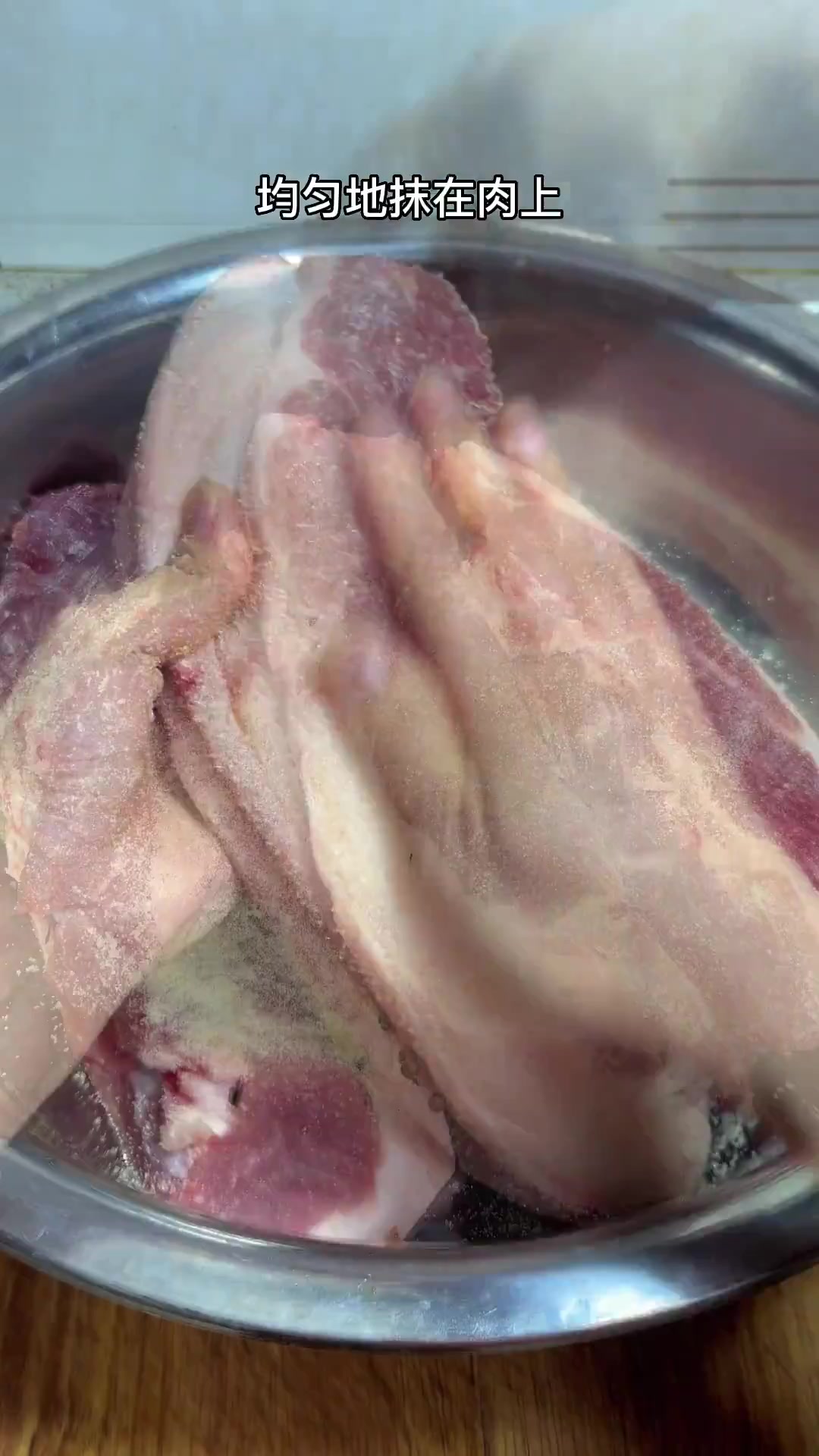 腌腊肉不要只放盐,快跟我这样做,腊香味十足,放三年都不会坏